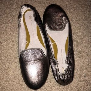 NWOT Pewter Scrunchy Leather Ballet Flats